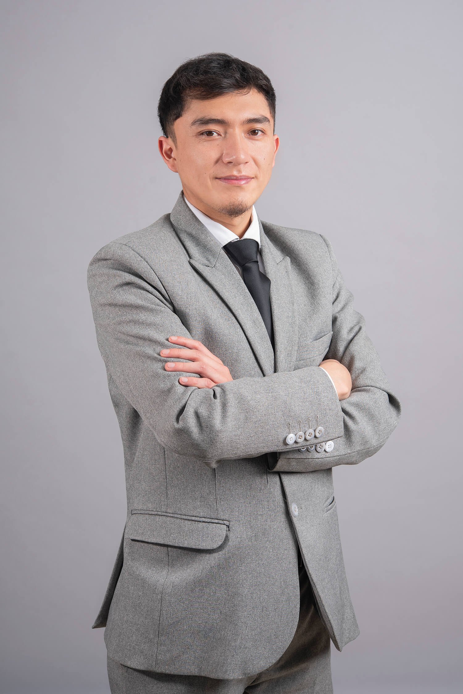 https://baclaw.ec/wp-content/uploads/2026/05/BACLAW-Abogados-Ecuador-Equipo-Brayan-Lopez-Contento.jpg